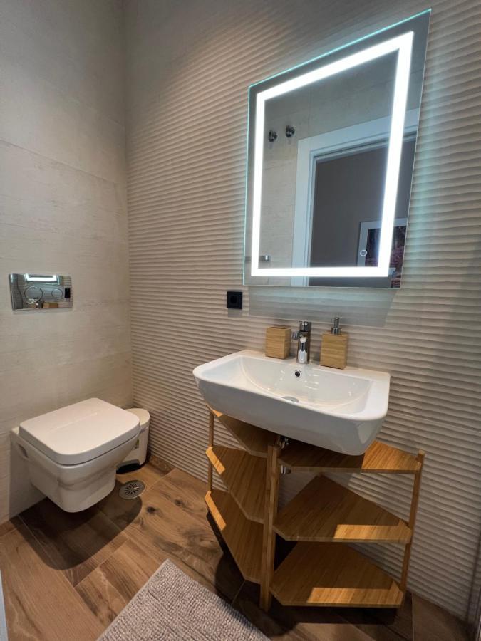 Deluxe Twobedroom Apartment Seville Downtown Exteriör bild