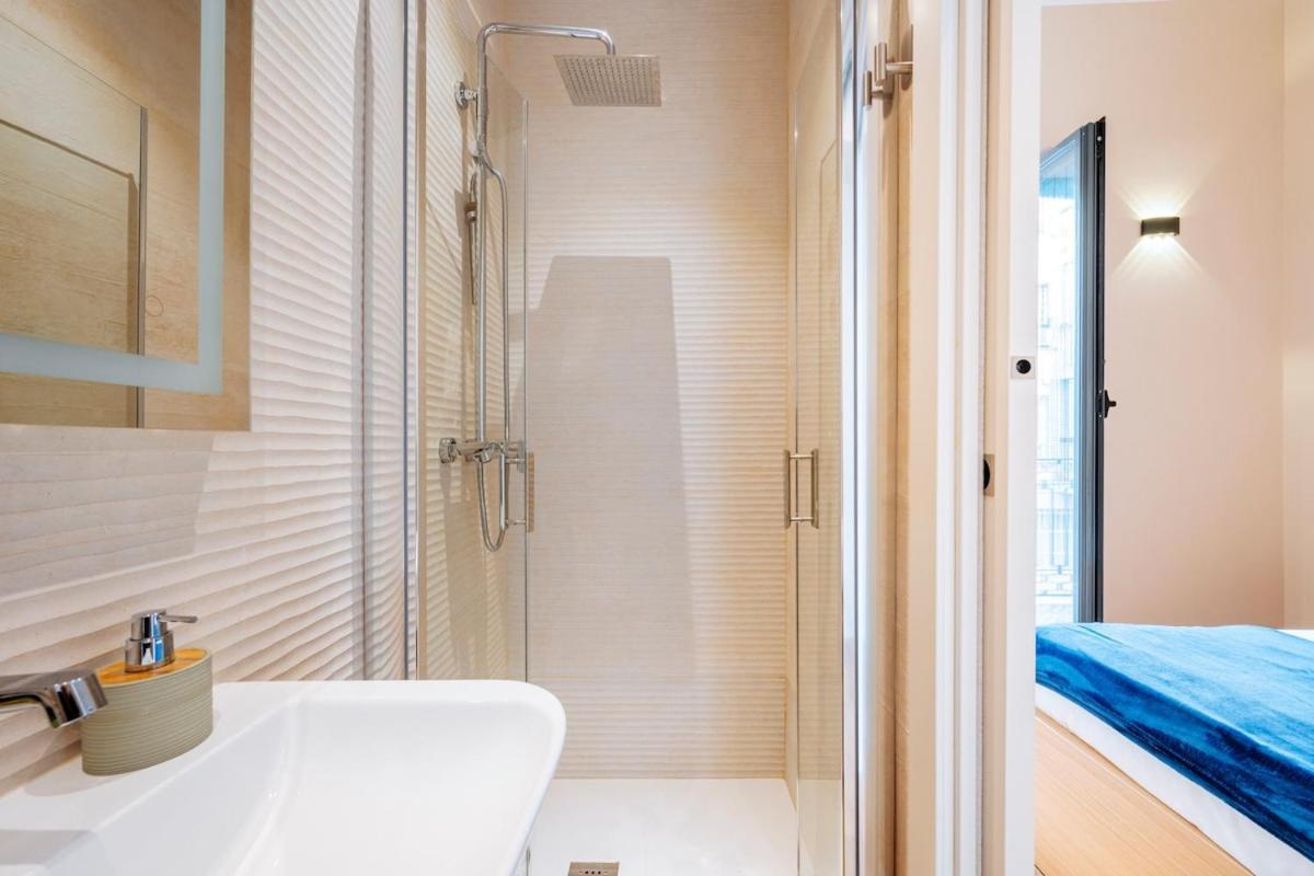 Deluxe Twobedroom Apartment Seville Downtown Exteriör bild
