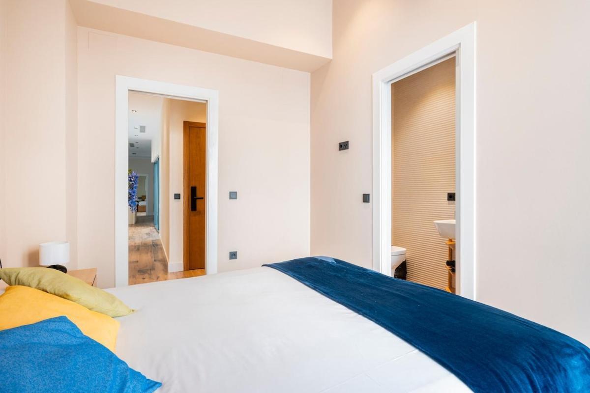 Deluxe Twobedroom Apartment Seville Downtown Exteriör bild