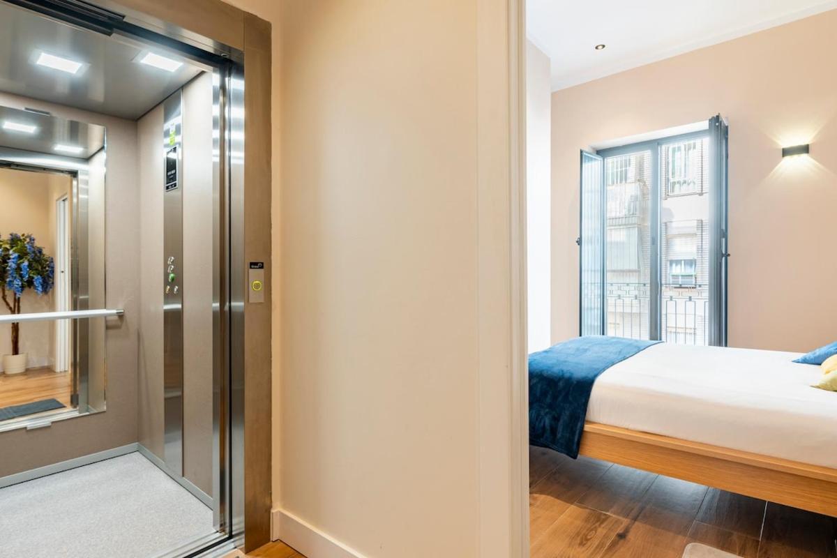 Deluxe Twobedroom Apartment Seville Downtown Exteriör bild