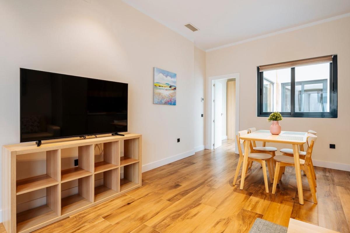 Deluxe Twobedroom Apartment Seville Downtown Exteriör bild